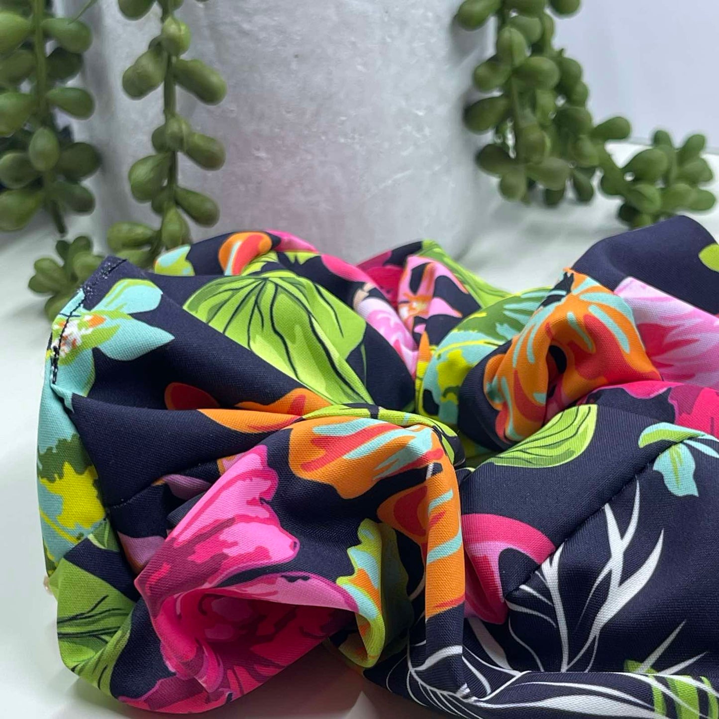 Hawaiin Vibes Scrunchie πΊ